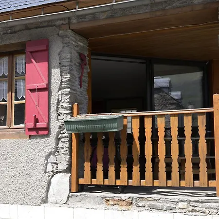 La Nabias - Maison De Montagne Casa de Férias *