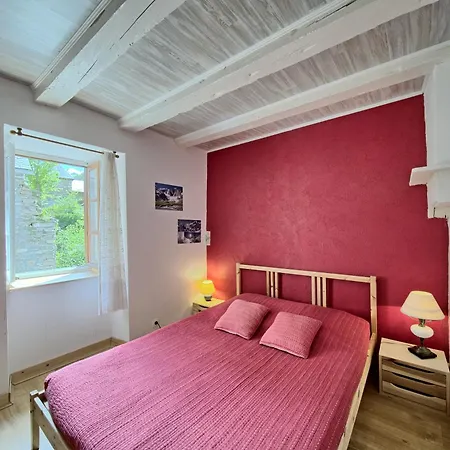 Semesterbostad La Nabias - Maison De Montagne